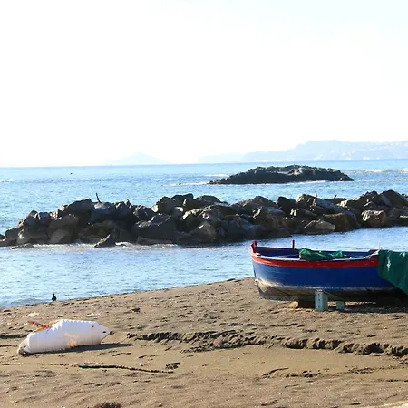 Il Cammeo 2 Guest House, Near Pompeii And Vesuvius トッレ・デル・グレコ