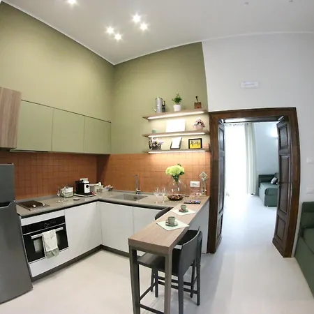 Il Cammeo 2 Guest House, Near Pompeii And Vesuvius